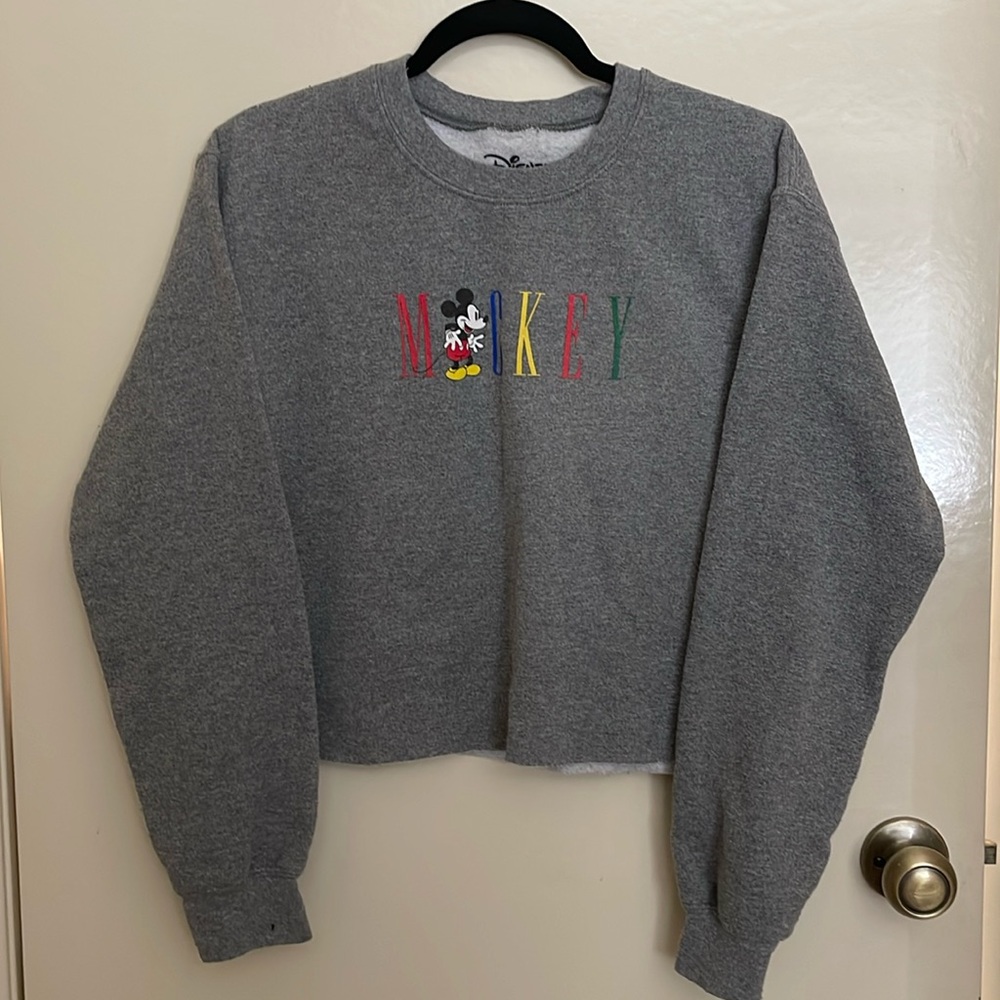 Mickey Mouse crewneck 🐭